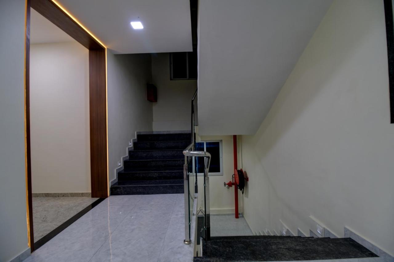 Hotel Mourya Residency Navi Mumbai Dış mekan fotoğraf